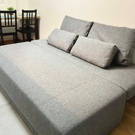 K22 Chopin Airport C ワルシャワ